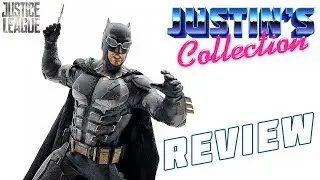 Hot Toys Justice League Tactical Suit Batman Review