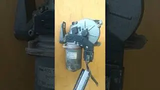 Моторчик стеклоочистителя Mercedes Sprinter W906 A9068200040 / A 906 820 00 40 купить дешево