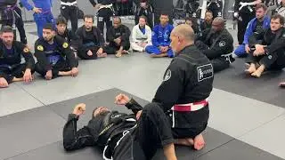 How to Pass the Half Guard from On Top - Master Julio Cesar Pereira