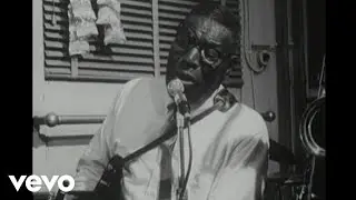 Howlin' Wolf - Down In The Bottom (Live)