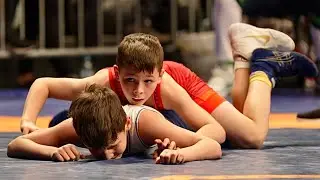 U13 Jon Luke Austin (USA) vs Cherman Kertanti (SVK) 35kg. Freestyle boys youth wrestling.
