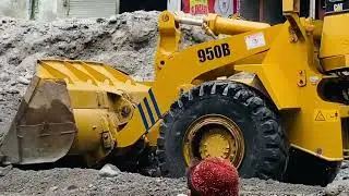 How To Operate Caterpillar 950B Wheel Loader Rock Loading