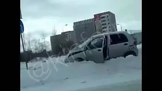 Не вписался в кольцо. Сургут
