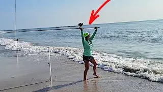 How To Cast A Surf Fishing Rod (For Distance & Accuracy)