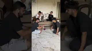 Anıl be çaptan düşmüş arka plan yaaa😂😂😂