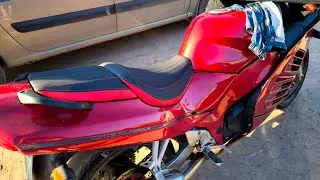 Перетяжка сиденья мотоцикла Suzuki RF 600. Suzuki RF 600 Motorcycle seat repair.