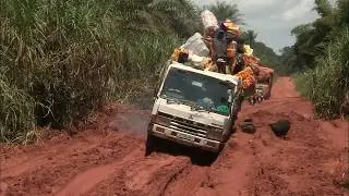 Congo: Prisoners of the mud - The roads of the impossible