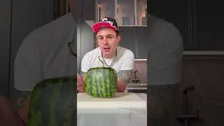 Мороженое из японского квадратного арбуза 😯