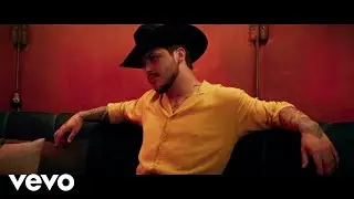 Christian Nodal - Nace Un Borracho (Video Oficial)