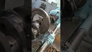 Шлифую коленчатый вал 10Д100 #shorts  #automobile #welding #train