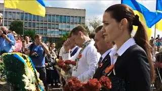 Виступ депутата облради Миколи Ставицького. Покладання квітів очільниками міста та області. Херсон