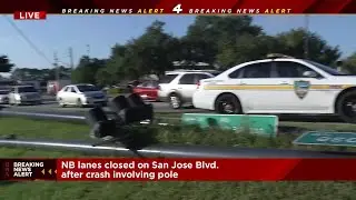 Crash with traffic light pole snarls Mandarin roads