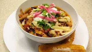 Turkey Chili with Lime Sour Cream