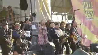 Bruce Springsteen and the E Street Band: Pay Me My Money Down - New Orleans Jazz Fest 2014