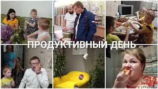 ЗАКАЗАЛИ КВАРЦВИНИЛ/В ГОСТЯХ У ПОДРУГИ/ВКУСНАЯ ЗАКУСКА/ПО МАГАЗИНАМ/ЗАБРАЛИ СТУЛЬЯ/НАСЫЩЕННЫЙ ДЕНЬ