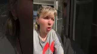 На балконе...