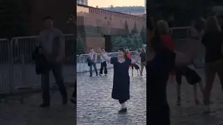 Шармандагии зани точик дар Кремль