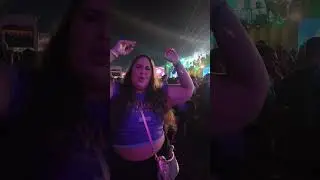 Girlfriend having fun in the Concert - Part 1