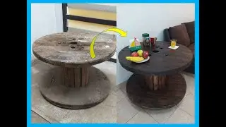 Mesa hecha con un carrete de madera