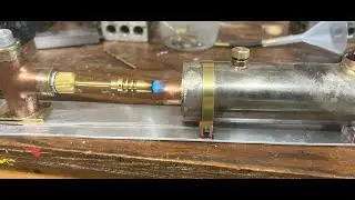 Steam boiler designed by Les Proper in operation with double acting DiY oscillating steam engine.