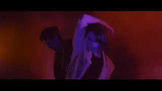 Cinnamon Chasers - Hurts Too Much (Official Music Video)