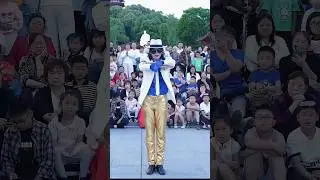 OMG😳who did this move #who is it 🤔🤫🤯do we find! wait for Michael Jackson#michaelzaxon#michaeljackson