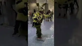 Springtrap Tries To Escape His Suit ( FNAF Cosplay)