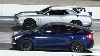 Hellcat vs Tesla