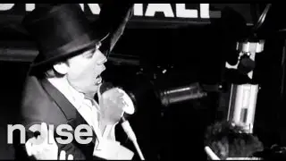 The Hives - Come On & Try It Again, live in New York