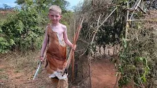 Hunting & Camping with Hadza Tribe in Africa - Forging Spears, Foraging Honey & Primitive Survival