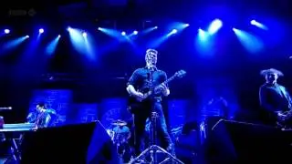 Queen Of Stone Age - No One Knows - Live Full HD Subtitulos