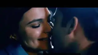 Emily Ratajkowski Kissing Scene