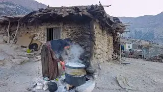 Making Soup and Distributing it Among the Neighbors - The Village Life Of Iran