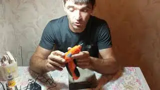 Мощная аккумуляторная отвёртка за 600 рублей.