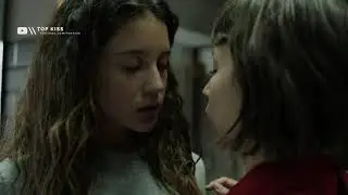 KISS SCENE   Tokyo & Alison Parker Ursula Corbero & Maria Pedraza