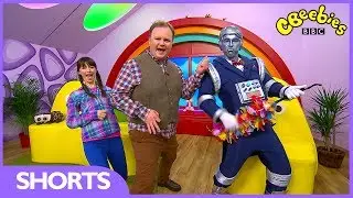 Justin Fletcher and Robert the Robot at the CBeebies House!