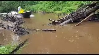 Лодка МАКСИХОД "Перекат" на перекатах