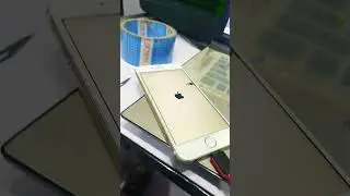 iphone flashing