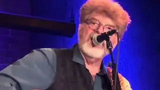 Bubbles Up (performed by Mac McAnally)