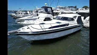 Bayliner 320 Wide body - Walkthrough