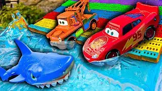 Disney Pixar Cars falling into deep pool, Lightning McQueen, Tow Mater, Mack, Sally, Francesco