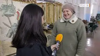 Женщины, которые учатся водить трактор