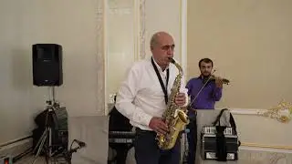 Саксофон под фанеру 