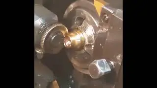 Изготавливаю втулки с накаткой из вязкой латуни 