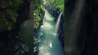 Tempat indah yang bisa dinikmati dengan berjalan kaki atau naik perahu📍Ngarai Miyazaki Takachiho