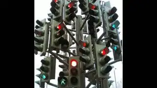 Monty Python - I Like Traffic Lights (with lyrics)