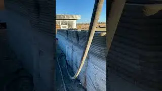 Печать декоративного элемента на фасаде двух этажного дома. 
