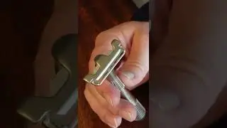 ☠️How To Load Leaf Thorn Razor🪒#shorts