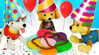 ¡Hacemos obleas para el cumpleaños de Skye! Juego de plastilina con los Paw Patrol. Video para niños