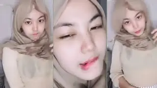 Gadis Melayu Live sexy nampak anunya